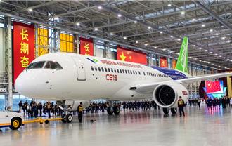 中美貿易緊張趨緩  路透：美解除對華C919發動機出口禁令