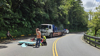 北宜菩薩彎過彎疑跨越雙黃線 猛撞貨車男騎士傷重慘死