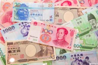 港幣觸「弱方保證」 金管局出手承接賣盤