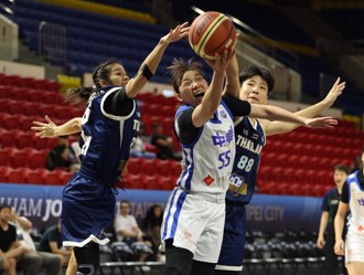 瓊斯盃》庫克絲24分8籃板領軍 中華隊力挫泰國摘下第2勝