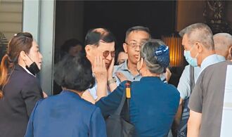 人倫悲劇 政治割喉何其狠毒