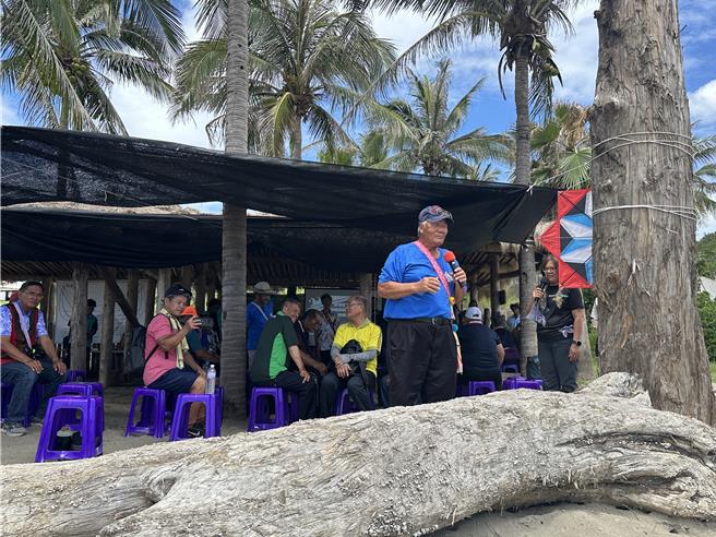 台东原住民族部落大学跨岛屿南岛船造船培训课程今日开训。（蔡旻妤摄）