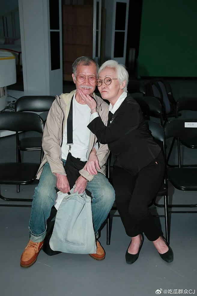 唐佳和雪妮自1969年結婚。（圖／新浪娛樂微博）