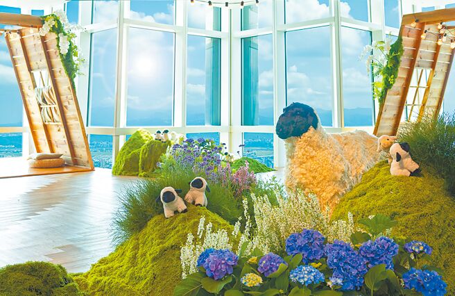 台北101秘境花园观景台《云端夏季清境101》主题展即日起至8月31日。（台北101提供）