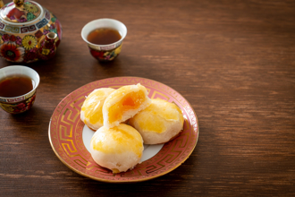 青鳥殺瘋了！稱提子是大陸用語出征老牌糕點店 網傻眼：真沒救了