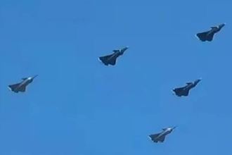 殲-20A戰機新照網上瘋傳 抗戰勝利閱兵要首秀曝亮點
