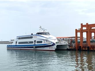 丹娜絲颱風攪局 金門小三通明全日停航 台金航班也取消