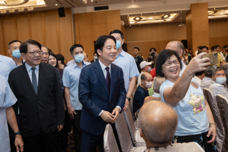 賴因颱風取消今晚第五講　郭正亮批藉口：自慚形穢每講必錯