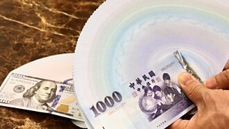 央行買匯阻升 6月底外匯存底 逼近6,000億美元