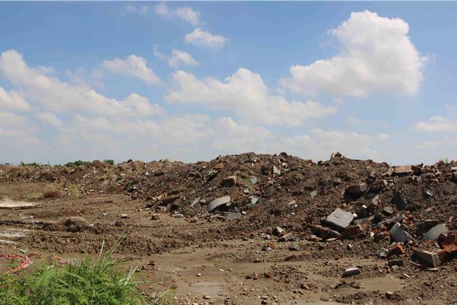 第11公墓陈抗事件，意外揭露有业者涉行贿案。(吕妍庭摄)