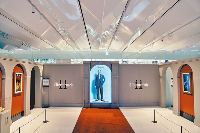 「G-DRAGON MEDIA EXHIBITION : Ubermensch」将在台北101展出近1个月。（Creative MUT提供）