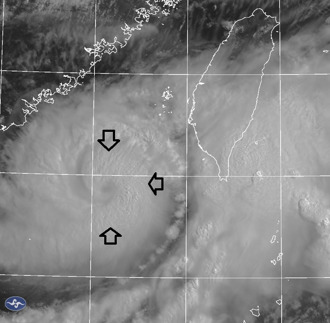 丹娜絲「眼牆雲系」範圍驚人！專家：登陸超罕見