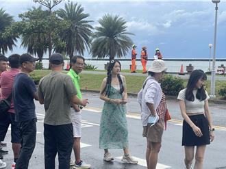 丹娜絲風雨未至！高雄百貨仍營業 濱海陣風恐達10級