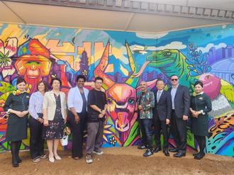 長榮航空飛航休士頓10周年 跨國塗鴉合作用Bongo羚羊畫出城市友誼線