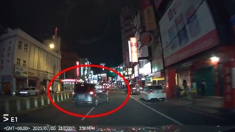 搶停車位也別這樣！ 內線外切「急煞停」險釀追撞