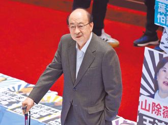 罷團向柯建銘看齊後「另類民調」驚人 林濁水喊：回歸理性