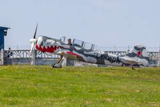 烏克蘭成立志願防空隊 駕駛螺旋槳飛機對付無人機