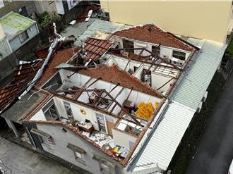 丹娜絲太狂！嘉義許多人一夜沒睡 嚇怕「這才是世界末日吧」