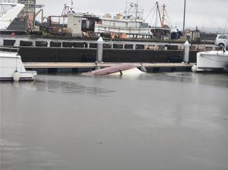 丹娜絲襲擊南台灣 高雄、台南爆遊艇災情