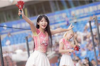 廉世彬「公布新喜讯」！球场放惊喜 全场粉丝暴动了