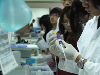 論文不看、不回覆！他批教授像「土皇帝」一票人點頭：是真的