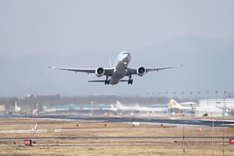 陸啟用W121 陸委會：缺正當性