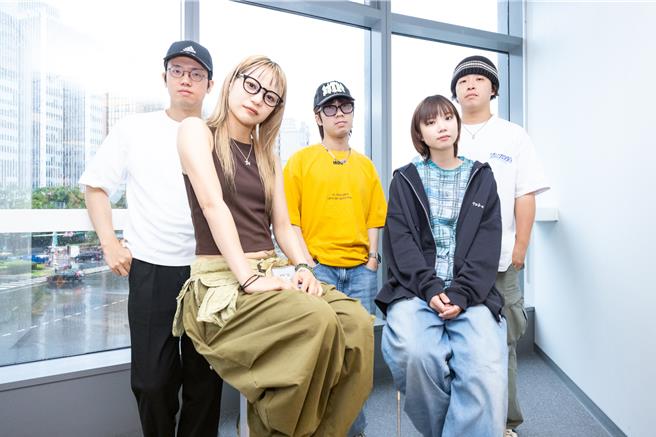 日本新銳樂團Klang Ruler昨在台順利完成演出，今接受台灣媒體訪問分享心情。（環球音樂提供）