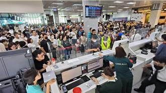 搶運到深夜！千名旅客仍滯留金門 軍機、放大機型再投入疏運