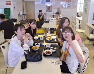 台灣實習生「湘」味初體驗 美食架起兩岸暖心橋樑