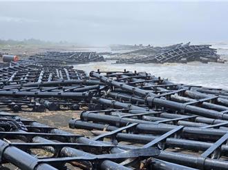 屏東光電浮台遇颱風成殘骸 經濟部：發生1情況將解約