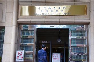 員山燈節拱門倒塌釀重傷 二審判公所業者賠2432萬