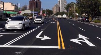 交流道「左轉專用」未打燈挨罰　駕駛不服提告主張：免打