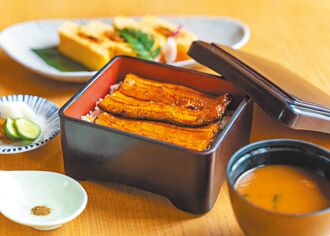 饭店正宗鳗鱼饭限量开卖