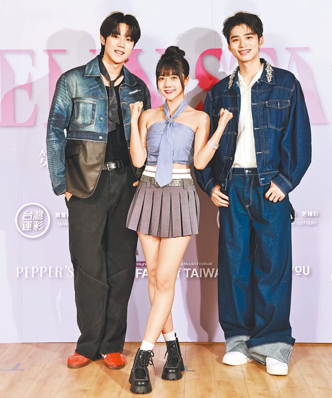 韓晨（左起）、蔡衣宸、王品澔現身第14屆璀璨之星海選活動。（伊林娛樂提供）