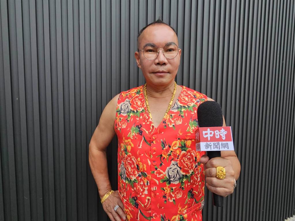 胡漢龑宣布今年9月底要舉辦史上最大重機械展覽。（記者游定剛拍攝）