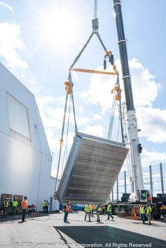 洛馬交付日首套AN／SPY-7（V）1雷達  強化飛彈防禦能量