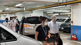 違規玩SUP溺水害3命   死者友人哀痛低調鞠躬喊「對不起」　