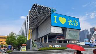 高壓淬鍊專業 〈你好星期六〉實習生揭綜藝幕後艱辛