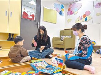 人性化在哪？親屬保母制度惹民怨 嬤帶孫出門遭停補助