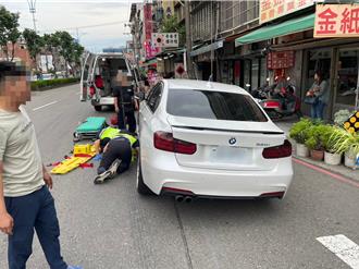 新北八里恐怖车祸！女骑士遭轿车猛撞压车底 脑出血抢救中