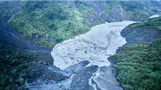 草嶺堰塞湖恐潰決！竹山45戶76人預防性撤離