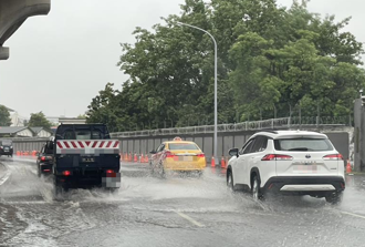 雨彈狂炸！繼高雄5區屏東9鄉 台南12區10日停班停課