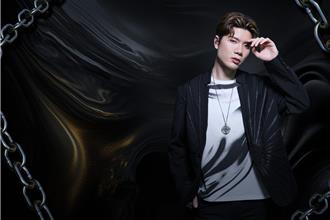 男歌手放棄高薪金融業闖樂壇 陷黑暗低潮吐心聲