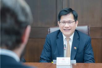 林佳龍率企業團訪巴拉圭  將視察「台巴智慧科技園區」