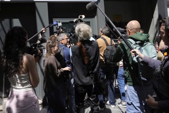 是打击极右主义还是打击民主？ 法国警方查抄国民联盟党部