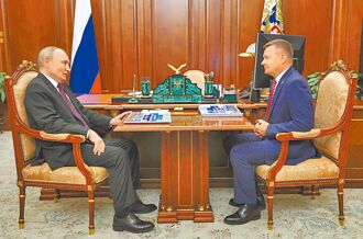 刚被解职 俄运输部长离奇死亡