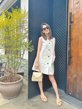 Melody洋裝搭編織包 夏日義式風情