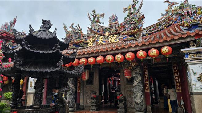 配天宫发挥圣母闻声救苦、守望相助精神，无偿提供香客大楼作为临时收容场所。（朴子市公所提供／吕妍庭嘉义传真）