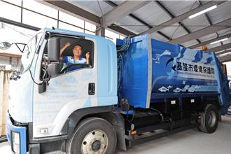 基隆垃圾車大變身！海洋彩繪搭配全新配樂 
