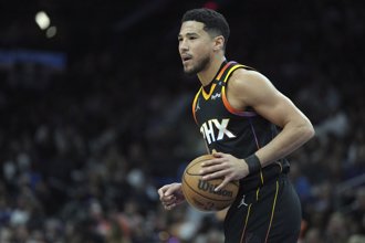 NBA》一年狠撈21.2億超越MVP 太陽布克續約史上最狂